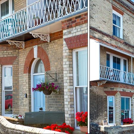 14 Market Cross Place - Beachfront Location With Lovely Sea Views - Aldeburgh Coastal Cottages Bagian luar foto