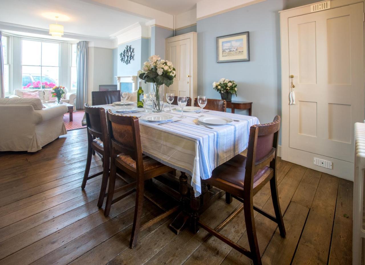 14 Market Cross Place - Beachfront Location With Lovely Sea Views - Aldeburgh Coastal Cottages Bagian luar foto